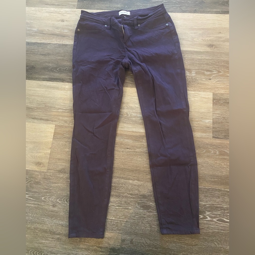 Lila Ryan purple skinny jeans size 28